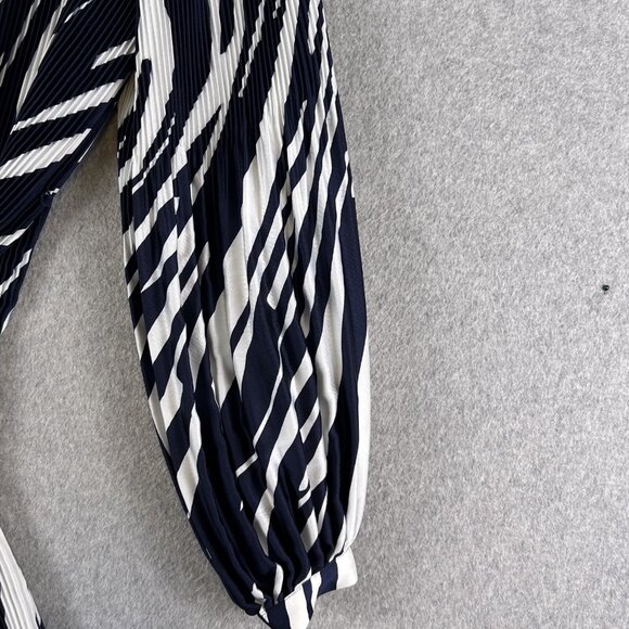 Banana Republic Dress Women's Medium Navy Zebra Print Shift V-Neck Pleated NWT - Picture 9 of 10